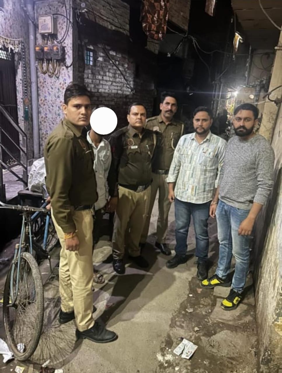 शाहदरा पुलिस की बड़ी कार्रवाई: 600 क्वार्टर अवैध शराब के साथ कुख्यात तस्कर गिरफ्तार