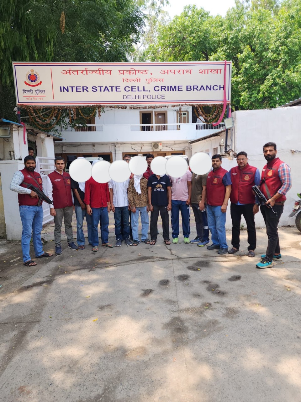 गैंगस्टर ‘जनता’ के 8 गुर्गे गिरफ्तार, दिल्ली-हरियाणा में दहशत फैलाने वाले गिरोह का पर्दाफाश