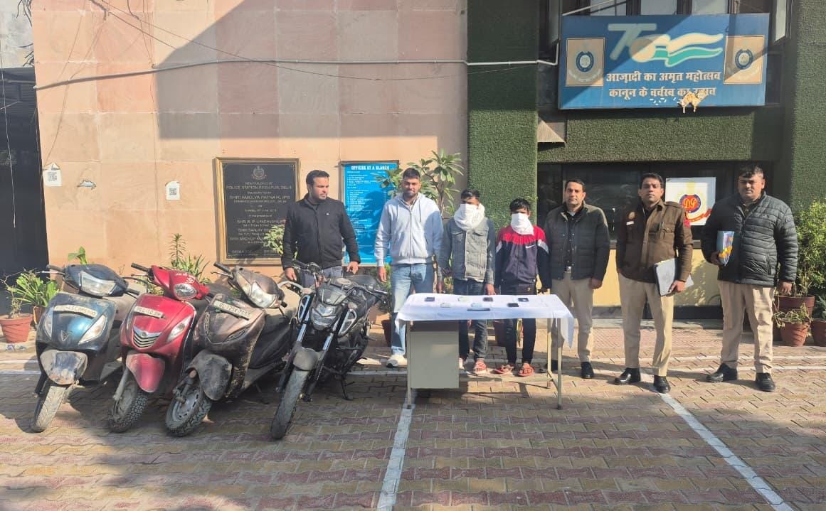 20 से ज्यादा स्नैचिंग और 10 चोरी मामलों में वांछित दो कुख्यात अपराधी गिरफ्तार