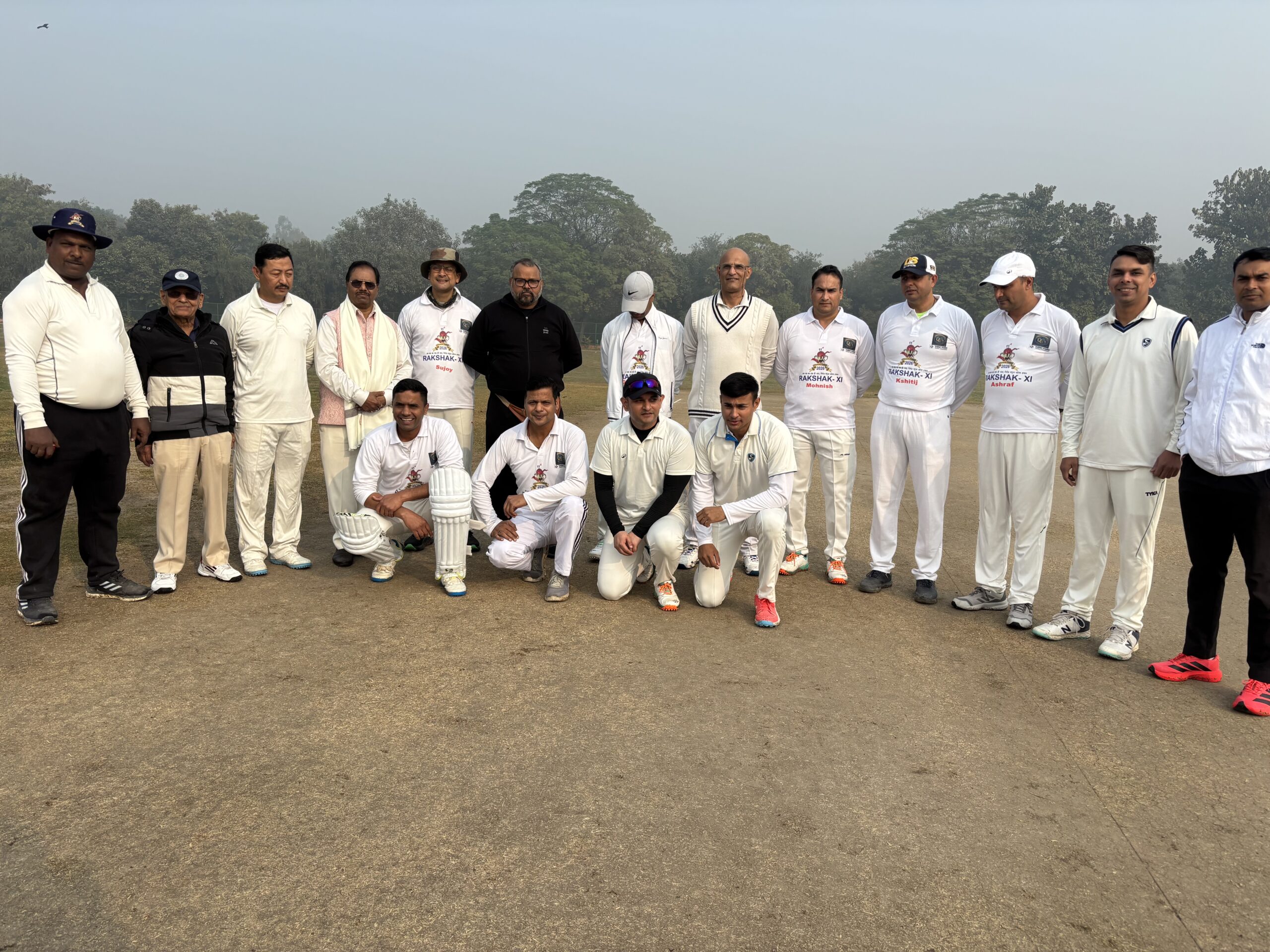 यमुना ट्रॉफी ऑफिसर्स कप 2025-26: रोमांचक मुकाबले में रक्षक XI की 6 रन से जीत, क्रिकेट के साथ पर्यावरण संरक्षण का सशक्त संदे