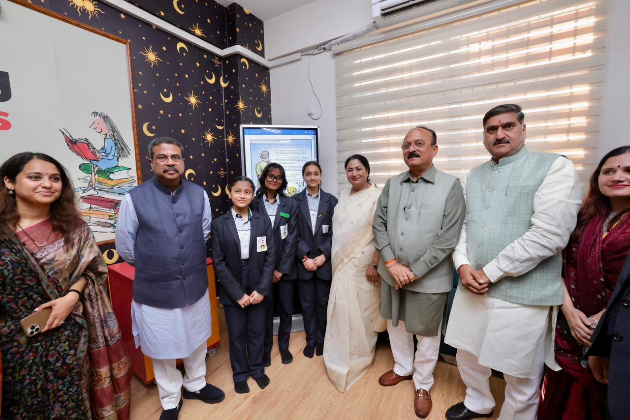 दिल्ली को मिला देश का पहला एआई आधारित समग्र शिक्षा मॉडल, सीएम श्री स्कूल बनेंगे ‘सेंटर ऑफ एक्सीलेंस’