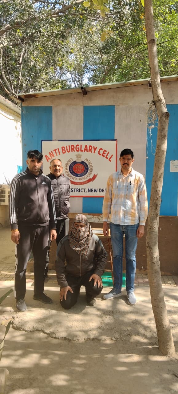 मामा से बदला लेने के लिए भांजे ने एक ही रात में तोड़ी 4 दुकानें, द्वारका पुलिस ने किया गिरफ्तार