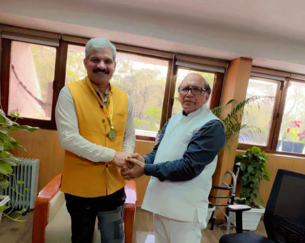 बहादुरी और तत्परता से टला बड़ा हादसा: पालिका मुख्य सुरक्षा अधिकारी राजीव कुमार ढाका बने मिसाल