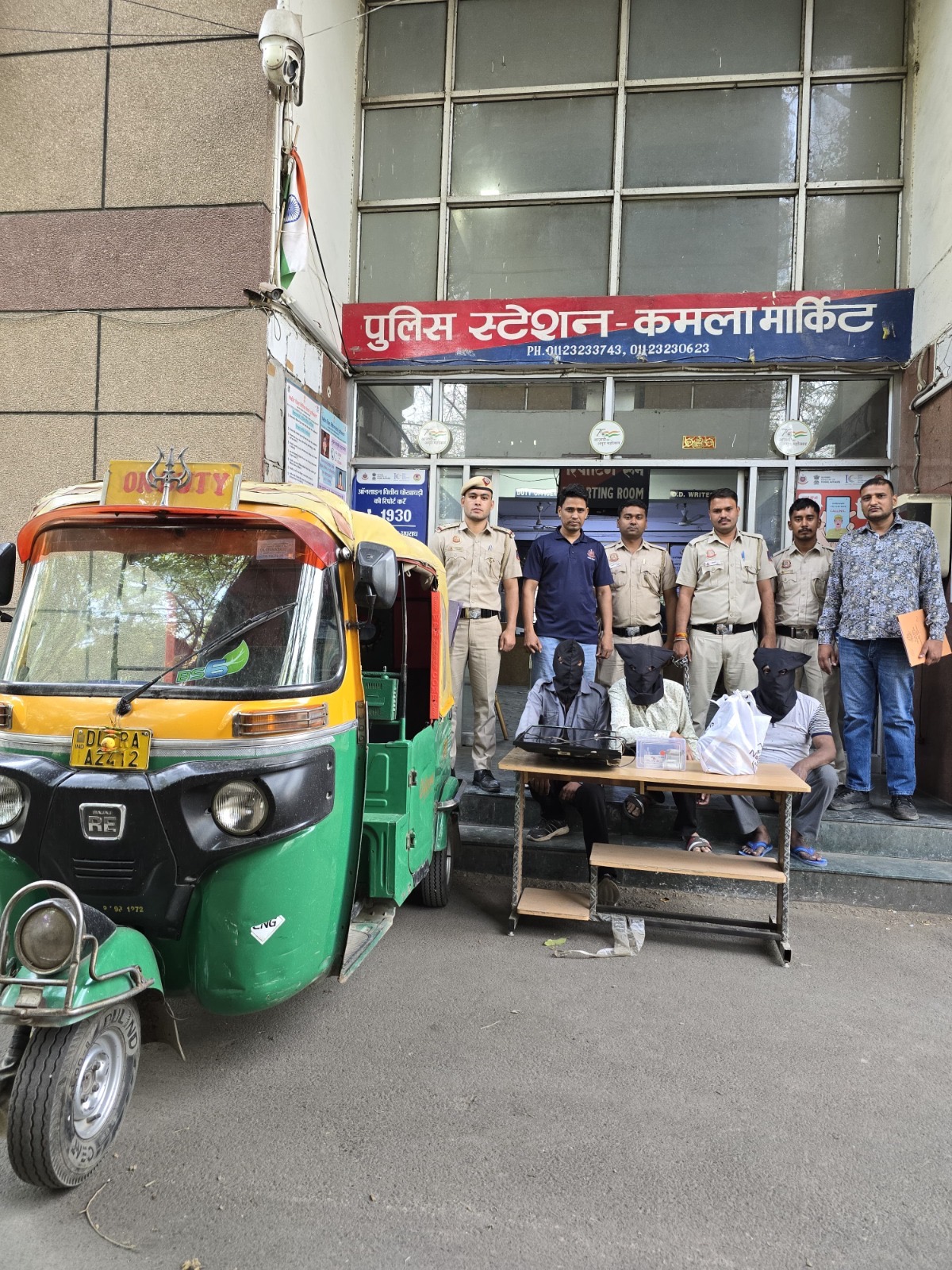 सरकारी अफसर बनकर लूट करने वाला गिरोह पकड़ा, CCTV से खुला राज