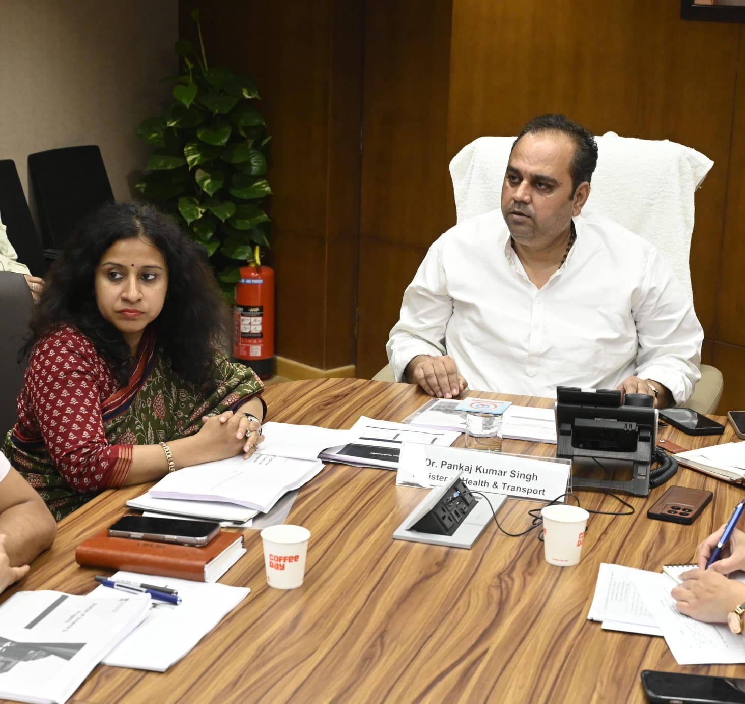 दिल्ली की सड़कों पर इस महीने उतरेंगी 200 नई इलेक्ट्रिक बसें, साल के अंत तक EV बेड़ा 7500 तक पहुंचाने की तैयारी