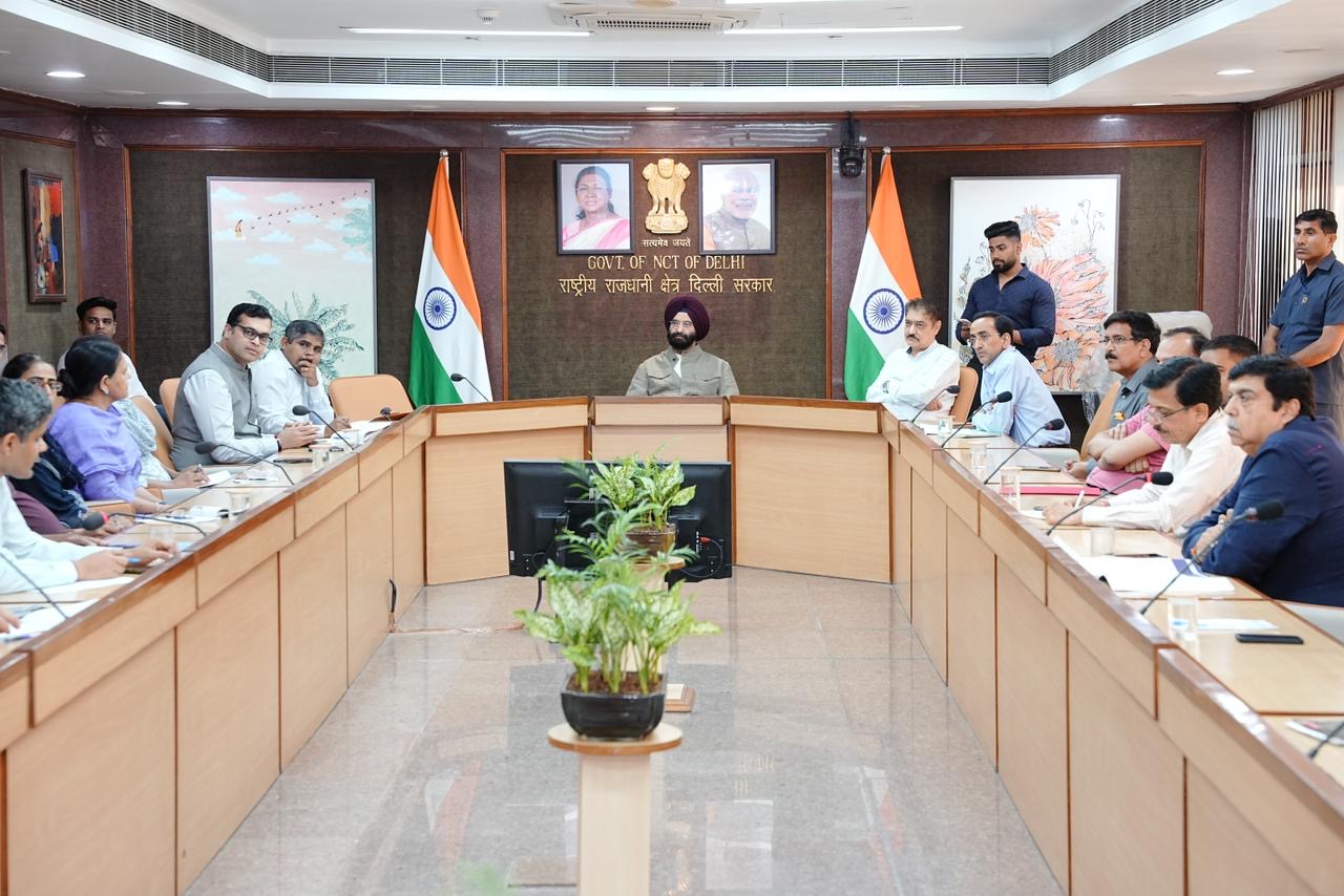 दिल्ली में हरियाली का महाअभियान—70 लाख पौधारोपण का लक्ष्य, ‘मां के नाम’ पेड़ लगाकर बनेगा जनआंदोलन