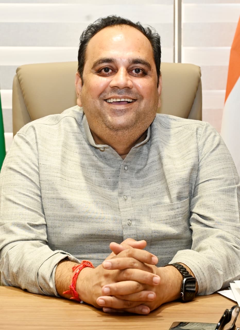 दिल्ली में EV को मिलेगा बड़ा बढ़ावा: 2027 तक इलेक्ट्रिक वाहनों की ओर बड़ा बदलाव, जनता से मांगे सुझाव